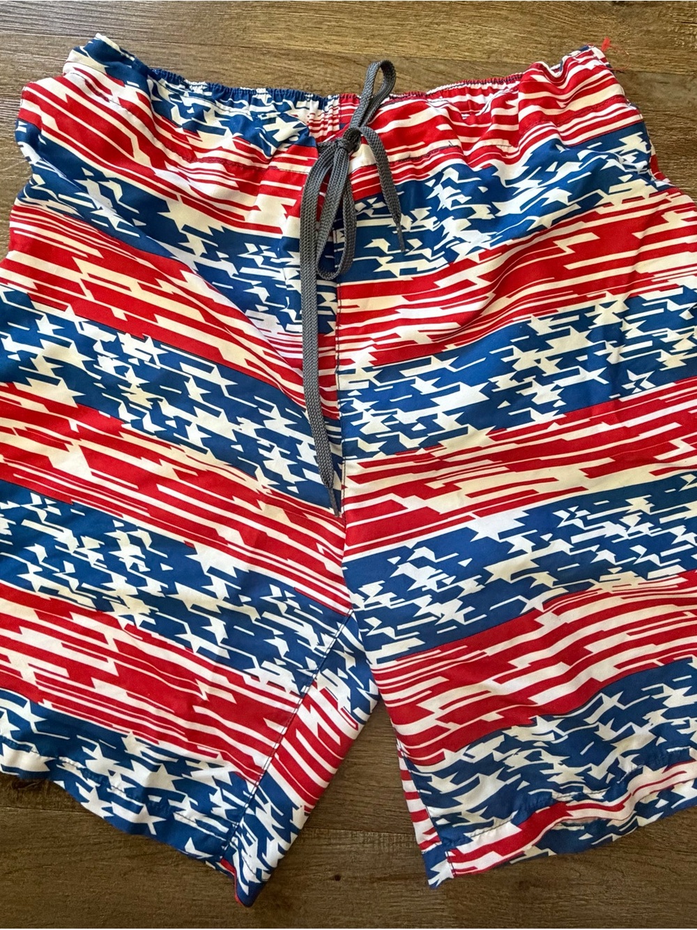 Men's USA Flag Graphic Print Swim Trunks (Size L)